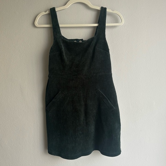 NWOT TOPSHOP Corduroy Pinafore Square Neck Open Back Mini Dress in Forest Green - Picture 6 of 12